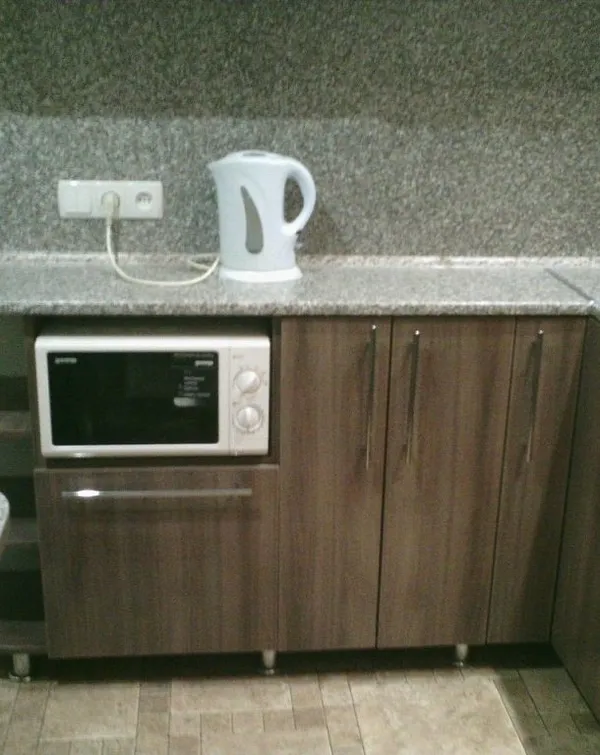 8 вариантов, куда поставить микроволновку на маленькой кухне до 6 кв. м. Куда поставить микроволновку в маленькой кухне. 12