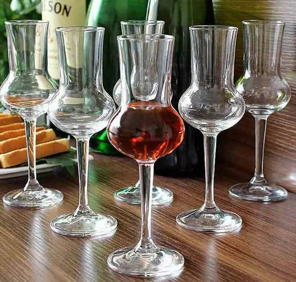 Выбираем рюмки для граппы. Рюмка для граппы. 3